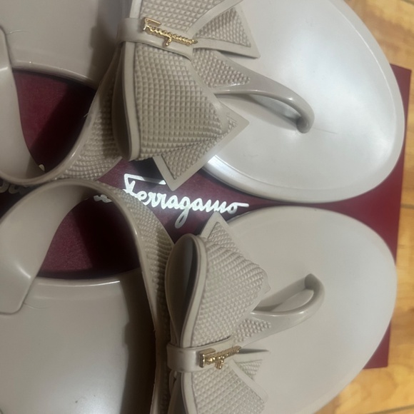 Salvatore Ferragamo sandals - Picture 2 of 4
